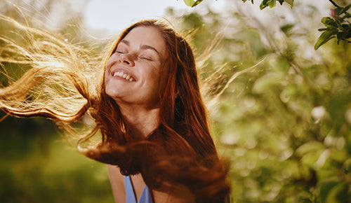 Comment prendre soin de vos cheveux avec le miel de Manuka ?